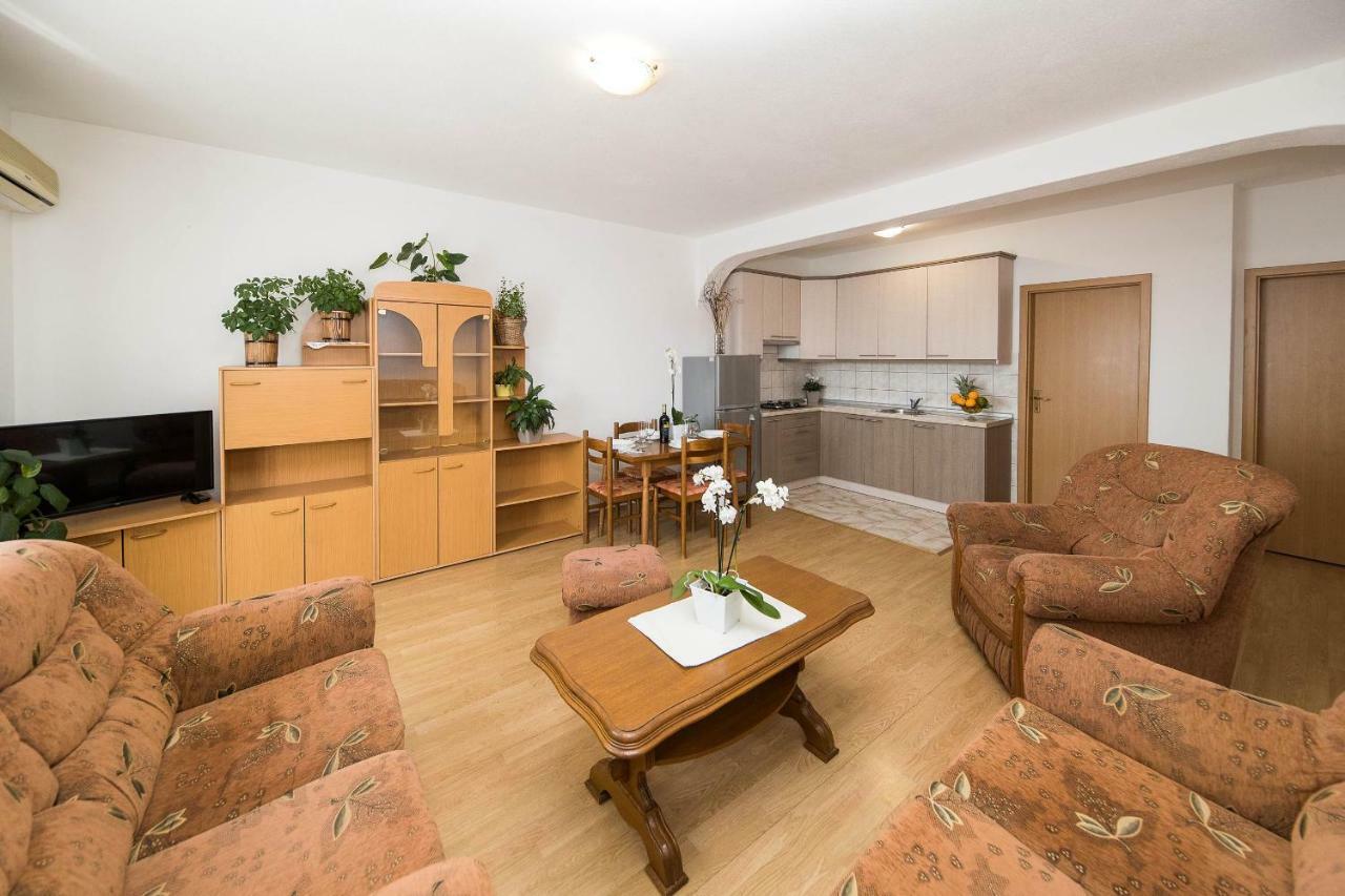 Apartmani Jordanka Crikvenica Esterno foto