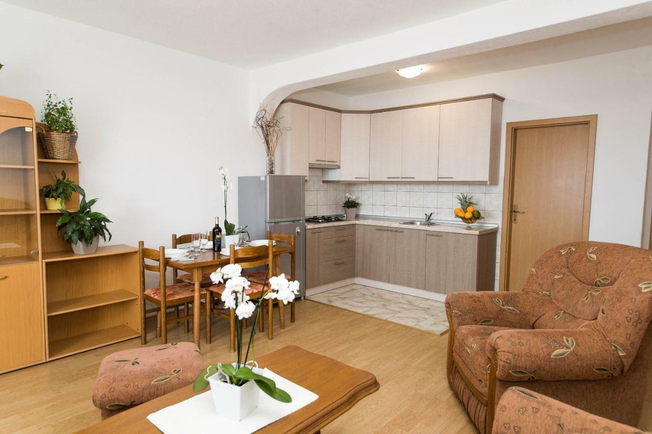 Apartmani Jordanka Crikvenica Esterno foto